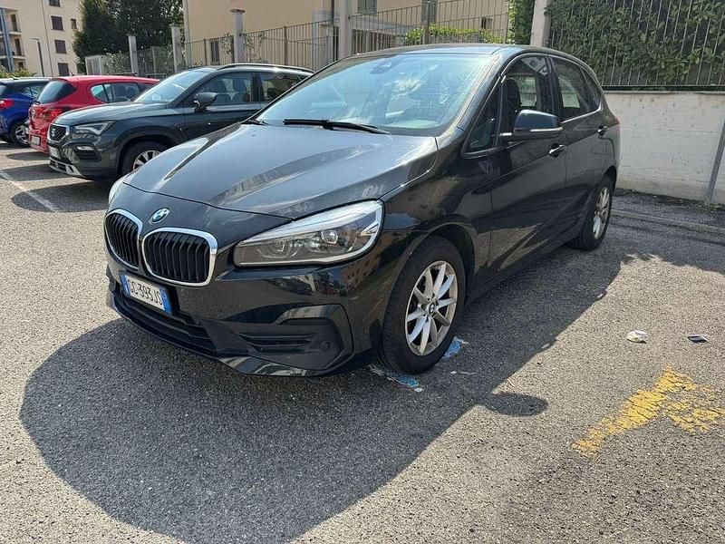 Nero Usata 2020 BMW 216 Active Tourer Efficient Dynamics Monovolume | 12.500 € (Ottimo prezzo) - Immagine 1/4