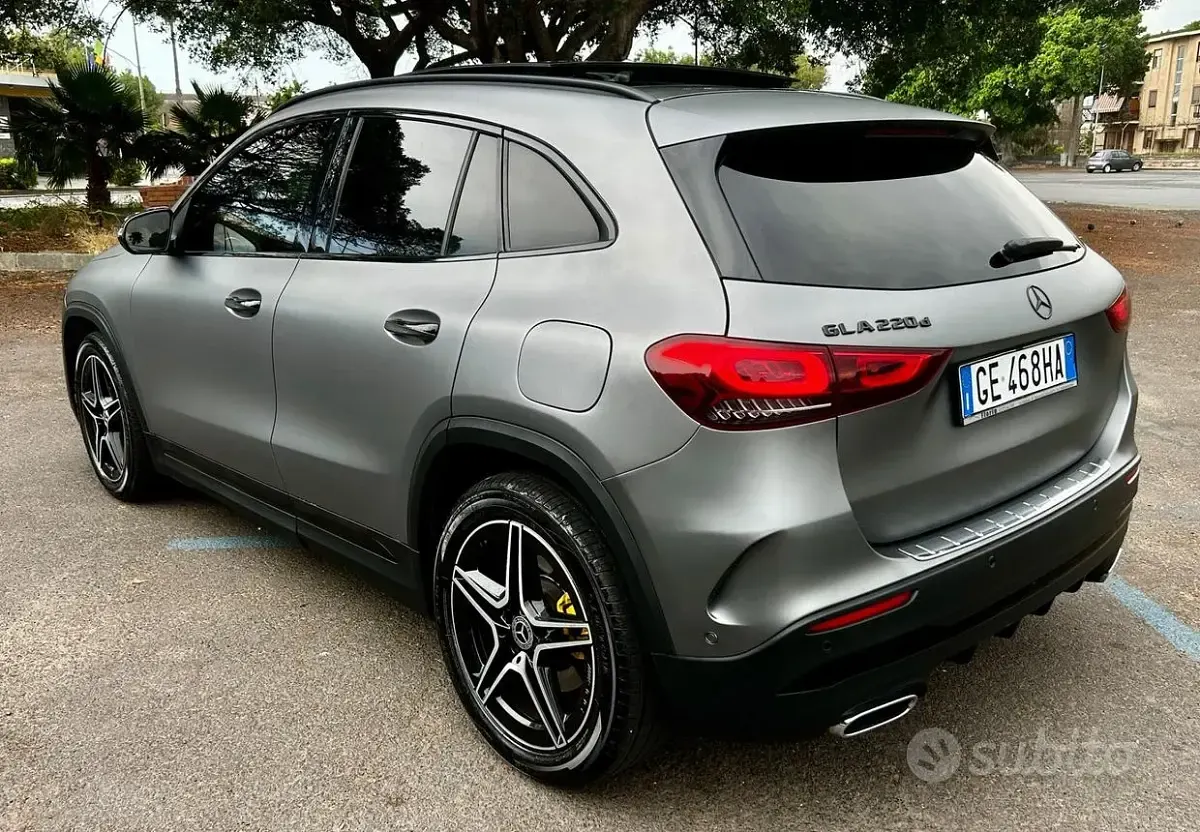Usata Mercedes GLA220 Premium 190 CV (139 kW) 2022 Grigio SUV