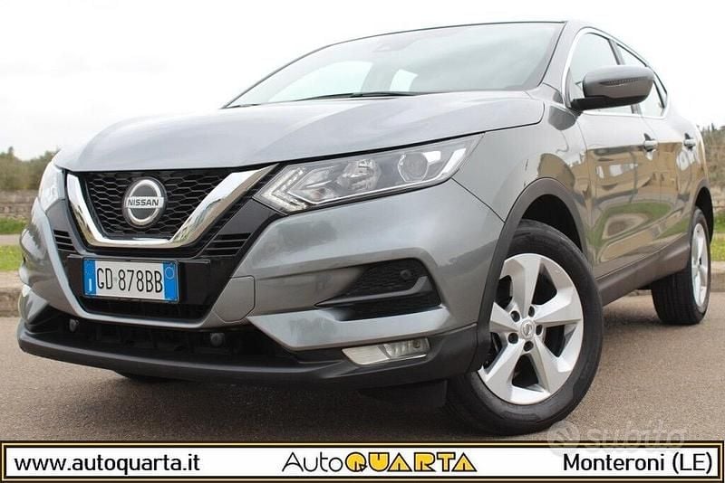 Grigio Usata 2020 Nissan Qashqai SE SUV | 17.900 € (Buon prezzo) - Immagine 1/4