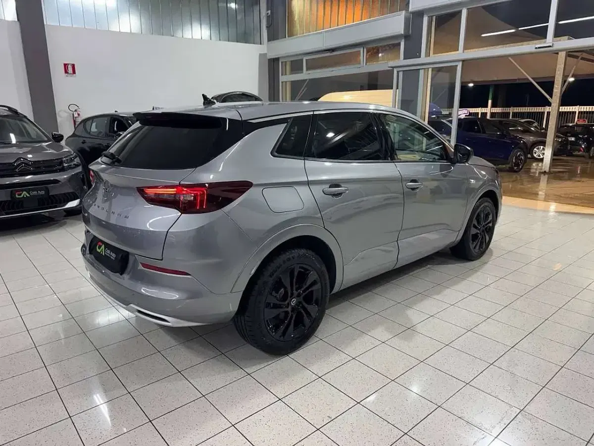 Usata Opel Grandland X Elegance 131 CV (96 kW) 2023 Argento SUV