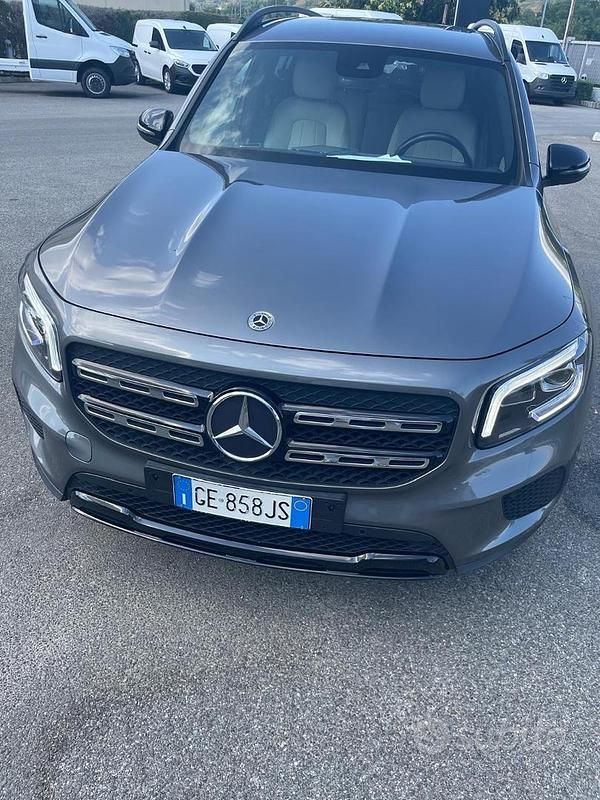 Usata 2021 Mercedes GLB200 SUV | 30.900 € (Buon prezzo) - Immagine 1/4