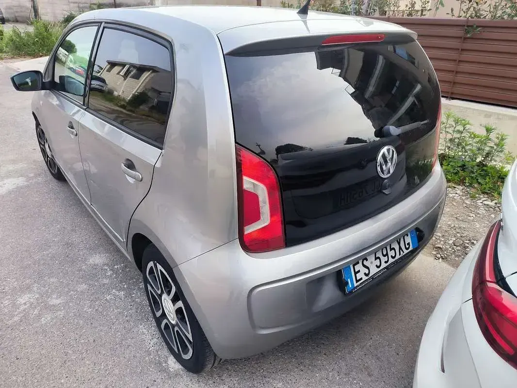 Usata VW up! Highline 75 CV (55 kW) 2013 Grigio Utilitaria