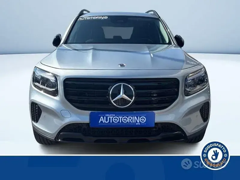 Usata Mercedes GLB200 150 CV (110 kW) 2025 Grigio SUV