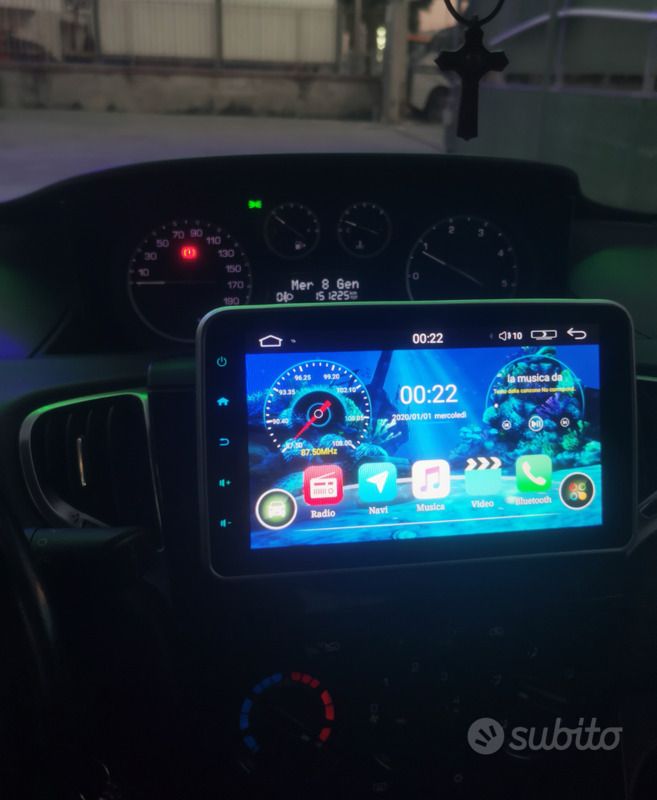 Usata Lancia Ypsilon 90 CV (66 kW) 2016 Grigio Utilitaria