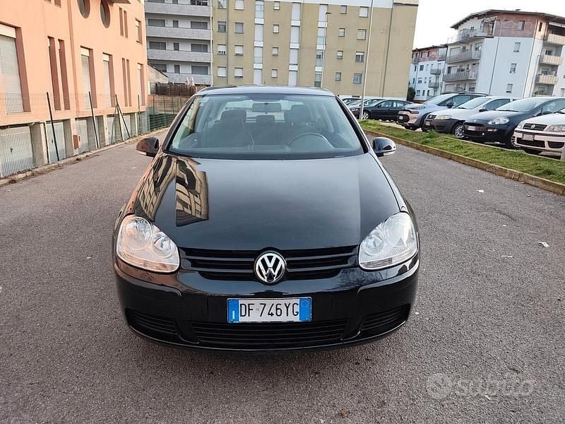 Usata VW Golf V 101 CV (74 kW) 2007 Nero Berlina