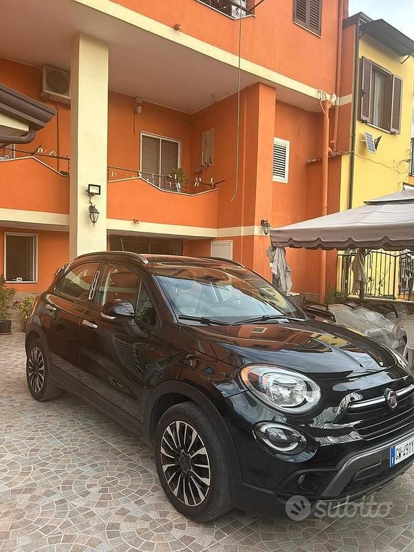 Nero Usata 2021 Fiat 130 Tre volumi | 17.000 € (Buon prezzo) - Immagine 1/4