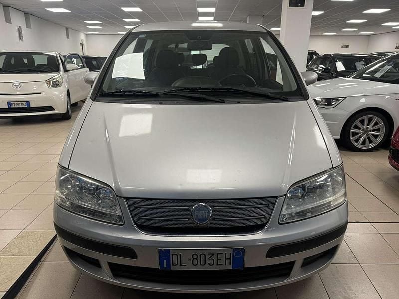 Usata Fiat Idea 80 CV (58 kW) 2007 Argento Monovolume