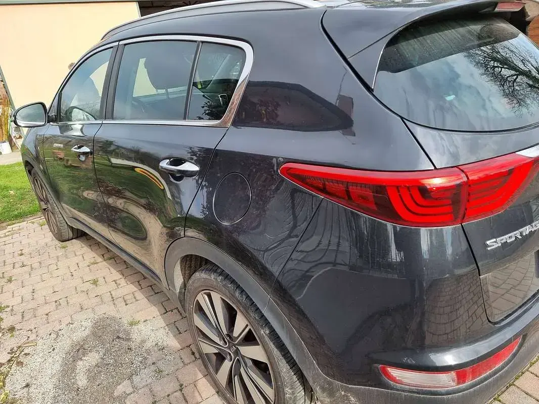 Usata Kia Sportage 116 CV (85 kW) 2018 Nero SUV