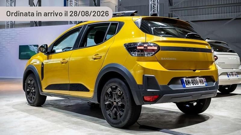 Nuova Dacia Sandero Essentiel 122 CV (89 kW) 2026 Argento Berlina