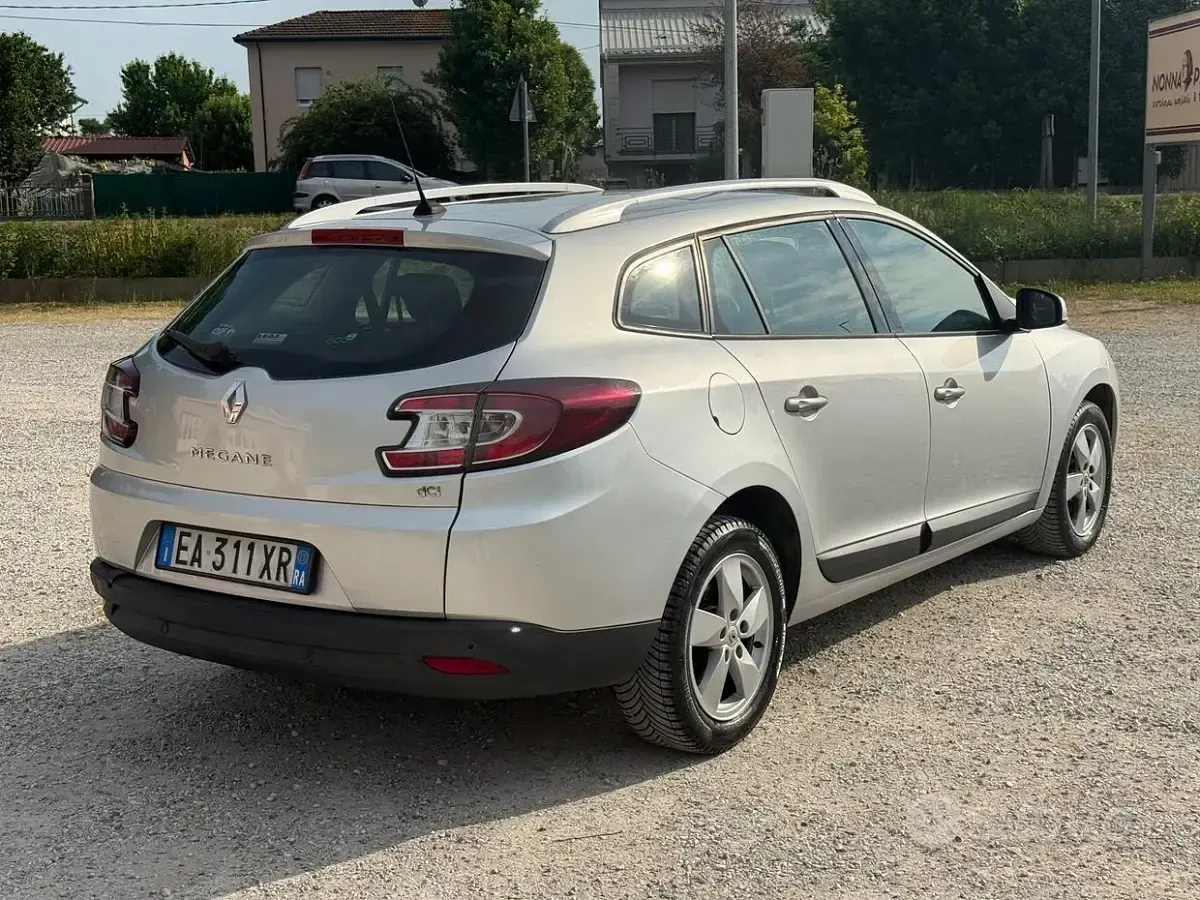 Usata Renault Mégane GrandTour Luxe 110 CV (80 kW) 2010 Grigio Station wagon