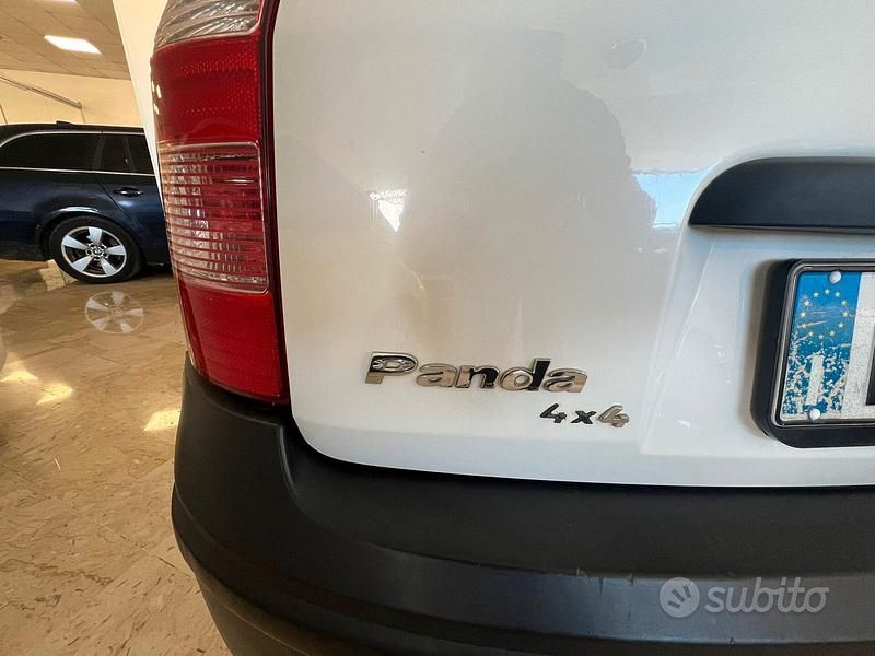 Usata Fiat Panda 4x4 69 CV (50 kW) 2006 Bianco Utilitaria
