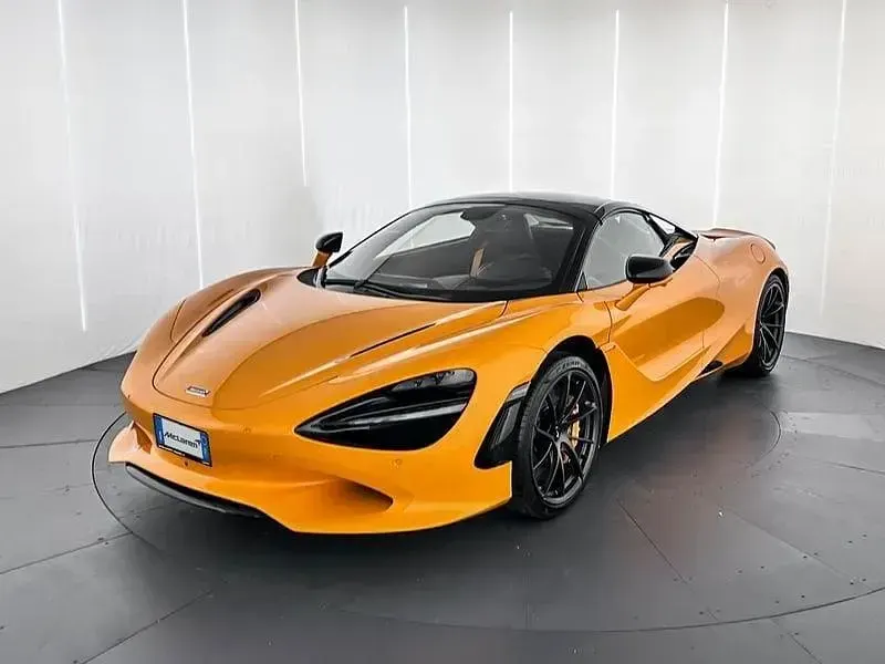 Nuova McLaren 750S 751 CV (552 kW) 2026 Arancione Cabrio