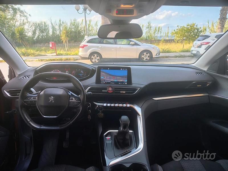 Usata Peugeot 3008 131 CV (96 kW) 2018 Marrone SUV