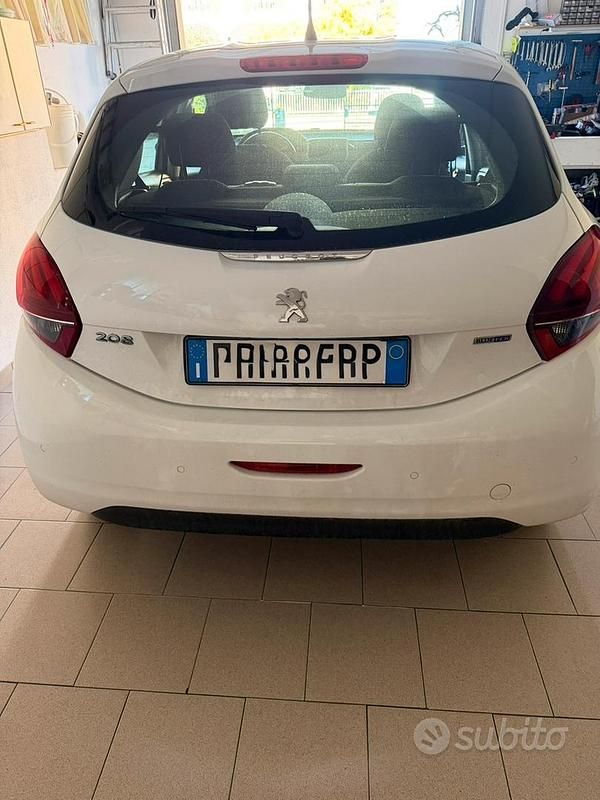 Usata Peugeot 208 2016 Bianco Utilitaria
