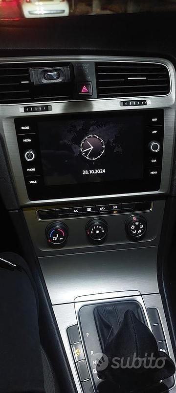 Usata VW Golf VII R-line 110 CV (80 kW) 2016 Grigio Utilitaria