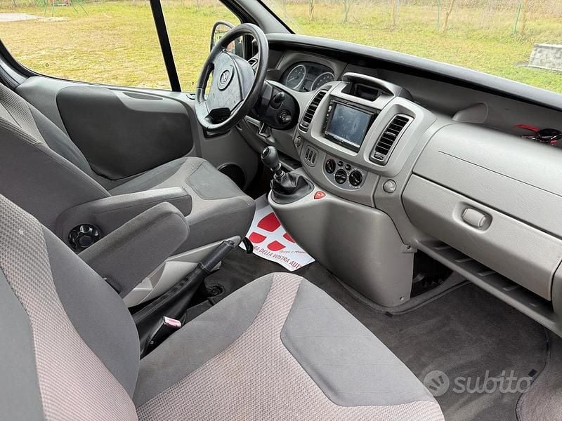 Usata Opel Vivaro 2009 Monovolume