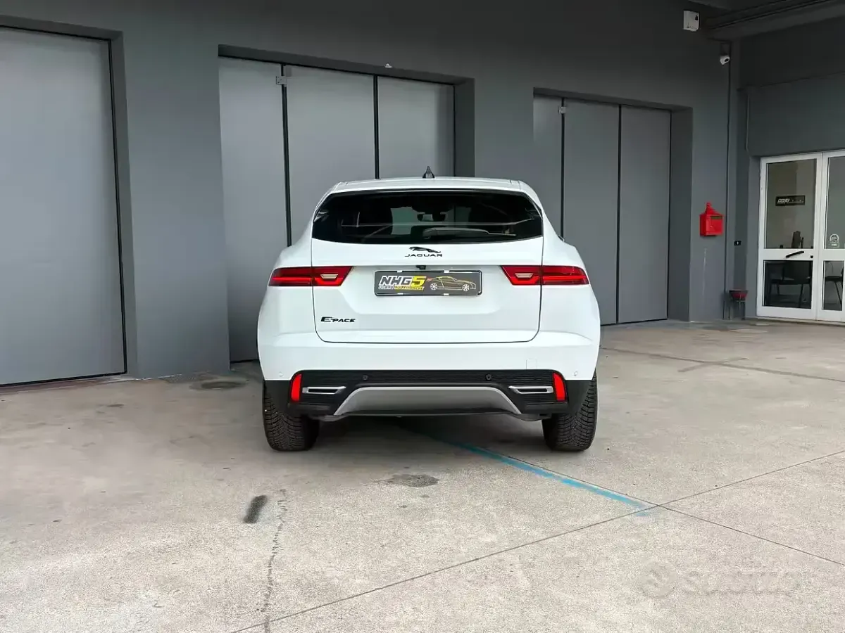 Usata Jaguar E-Pace 163 CV (119 kW) 2021 Bianco SUV