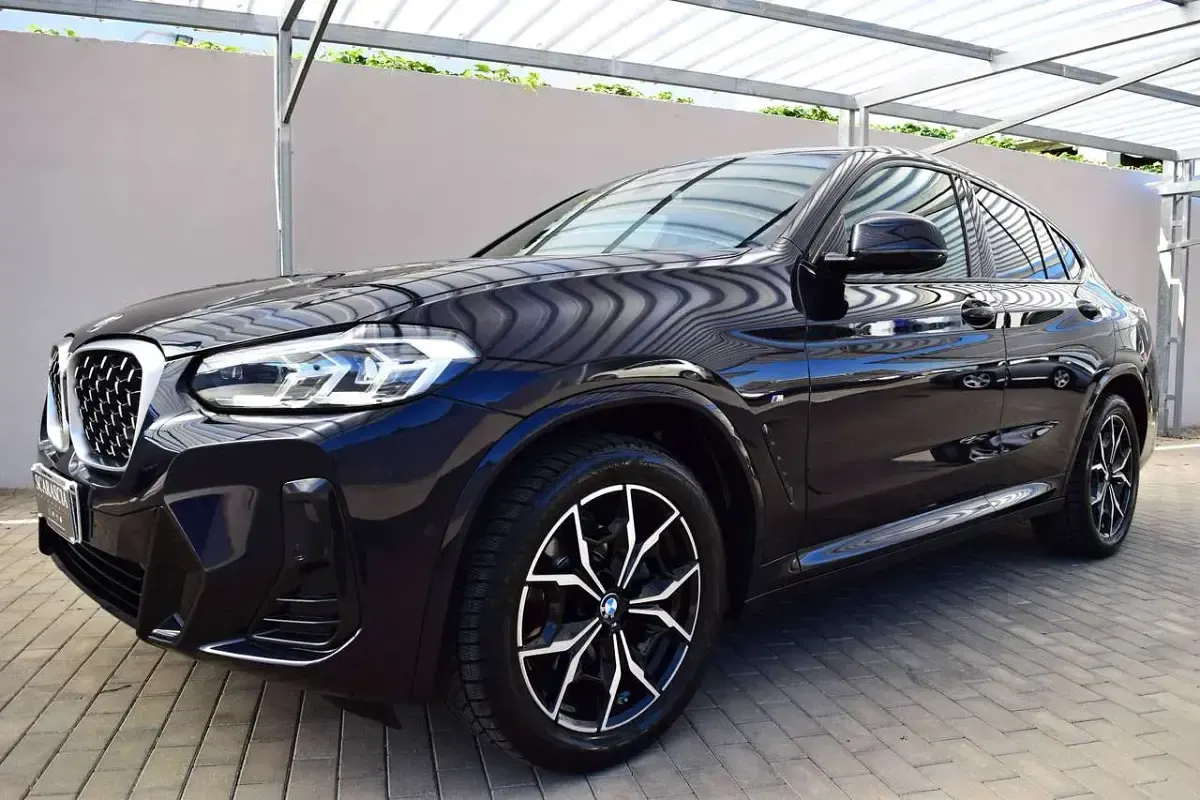 Usata BMW X4 M Sport 190 CV (139 kW) 2022 Carbon black SUV