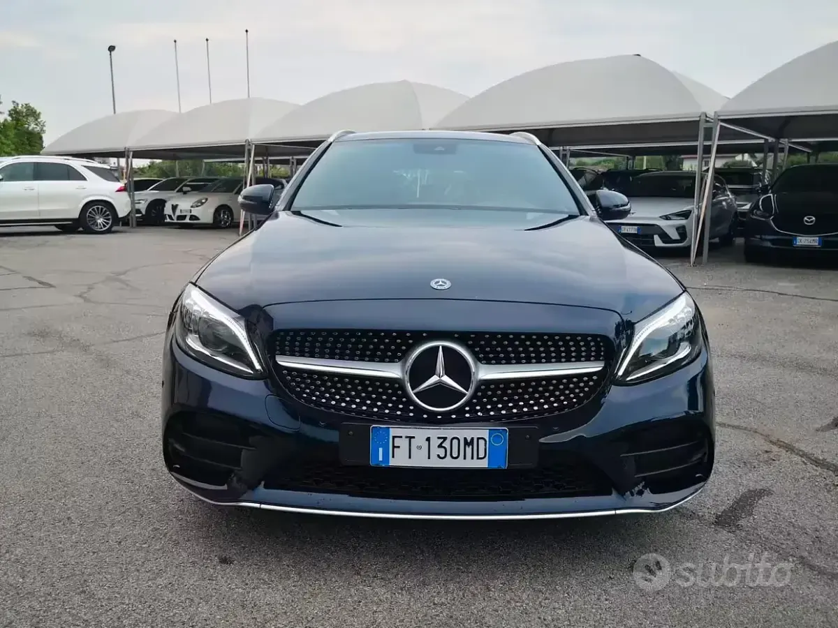 Usata Mercedes C220 Premium 194 CV (142 kW) 2019 Blu Station wagon