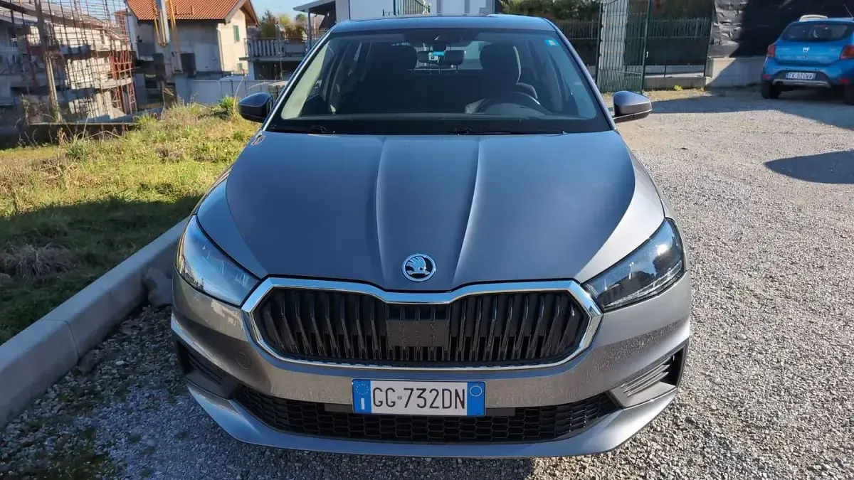 Usata Skoda Fabia Ambition 95 CV (69 kW) 2022 Grigio Utilitaria