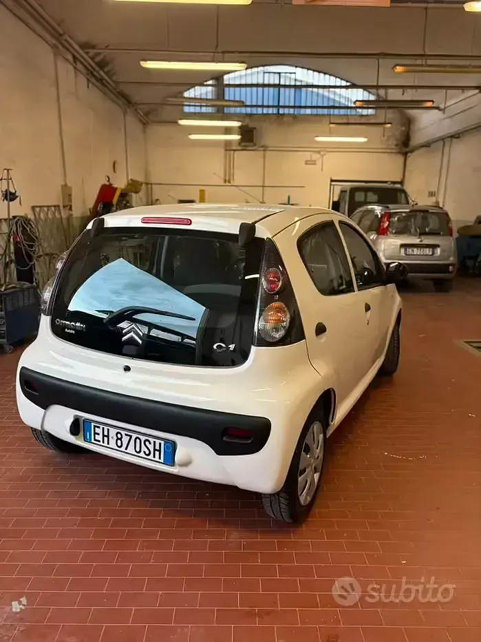 Usata Citroën C1 68 CV (50 kW) 2011 Bianco Utilitaria