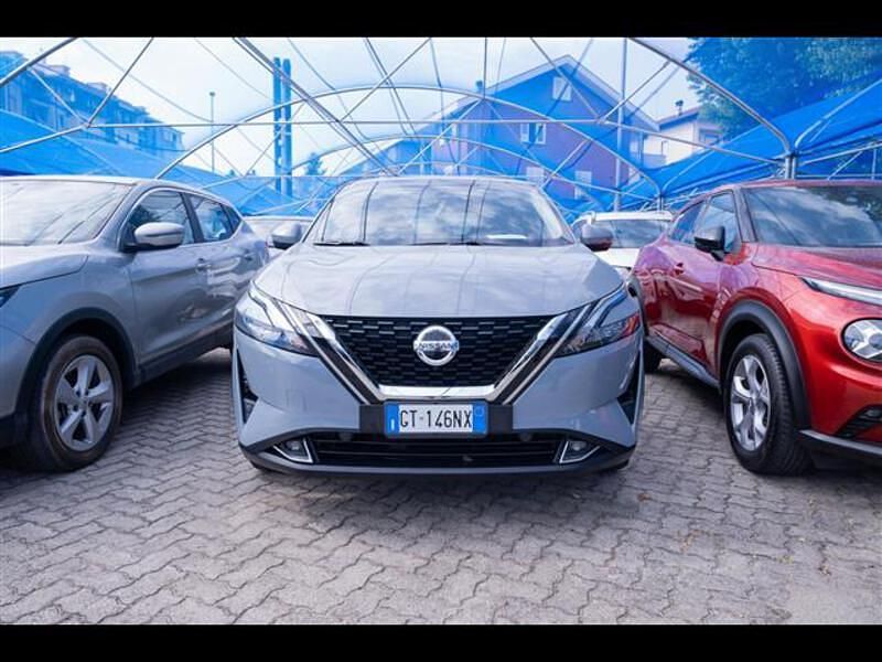 Usata Nissan Qashqai 140 CV (102 kW) 2022 Grigio chiaro SUV