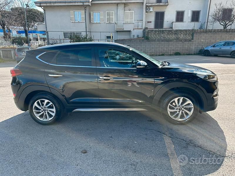 Usata Hyundai Tucson Xpossible 116 CV (85 kW) 2017 Nero SUV