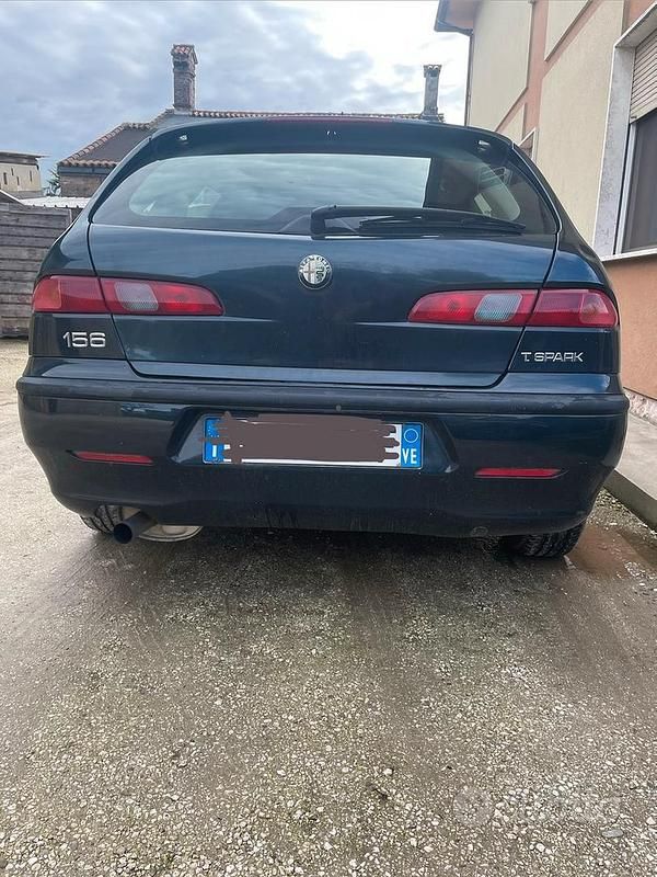 Usata Alfa Romeo 156 Impression 140 CV (102 kW) 2001 Blu Station wagon