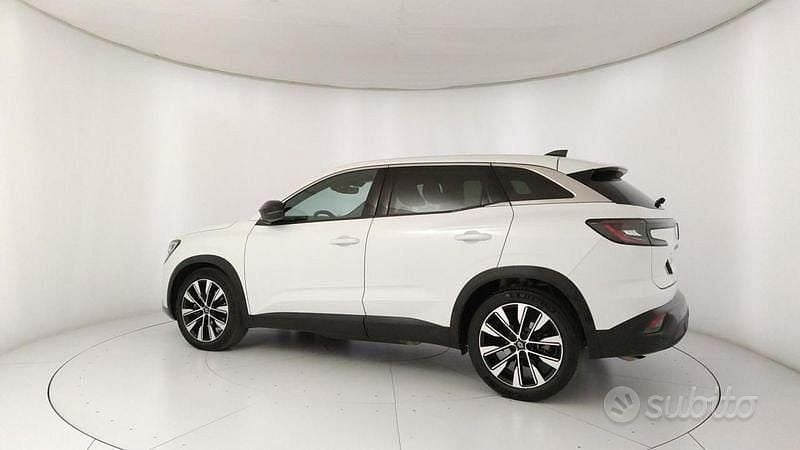 Usata Renault Austral Techno 200 CV (147 kW) 2023 Bianco SUV