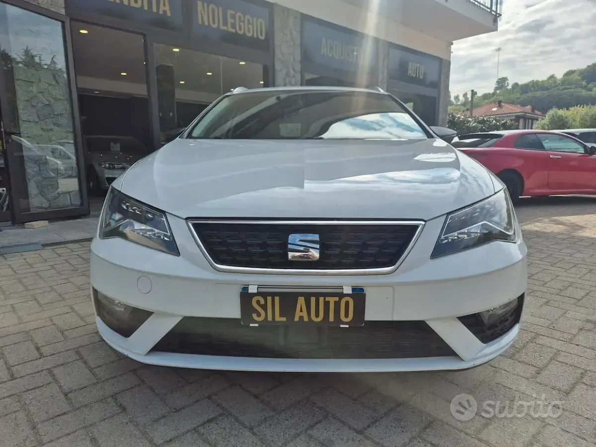 Käytetty Seat Leon ST Style 110 HP (80 kW) 2018 Valkoinen Farmari