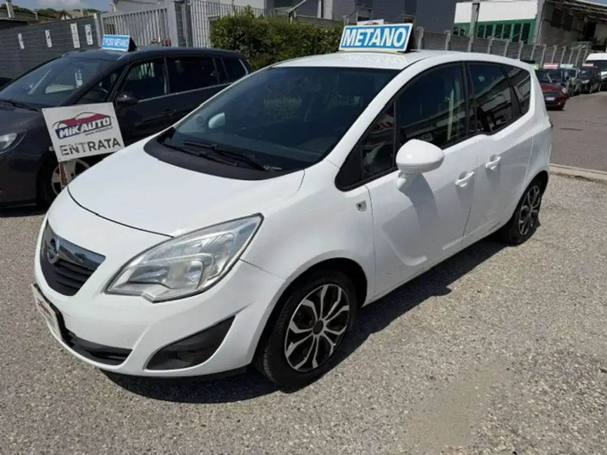 Usata Opel Meriva 101 CV (74 kW) 2013 Bianco Monovolume