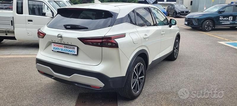 Usata Nissan Qashqai Style Edition 140 CV (102 kW) 2022 Bianco SUV