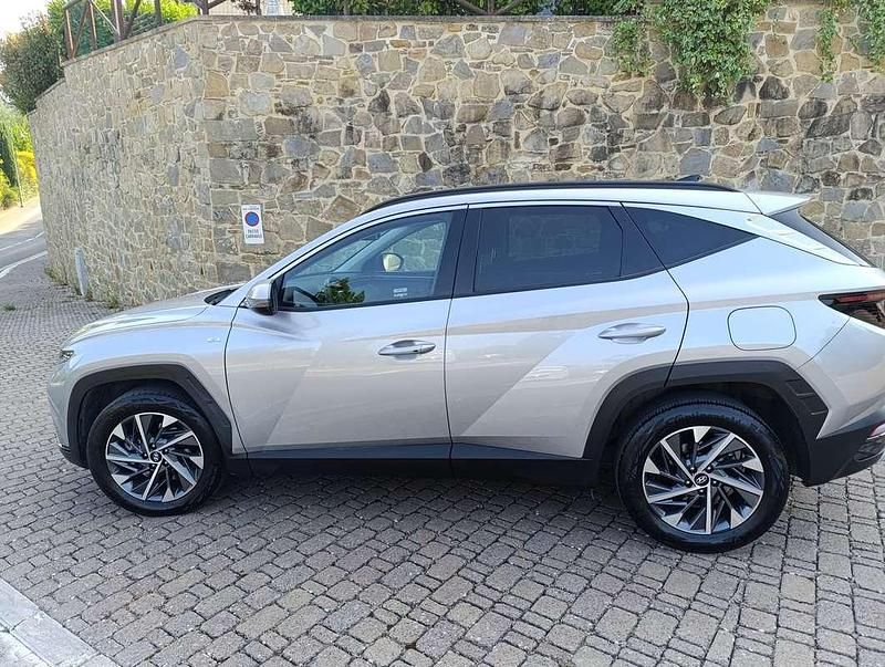 Usata Hyundai Tucson 136 CV (100 kW) 2024 Argento SUV