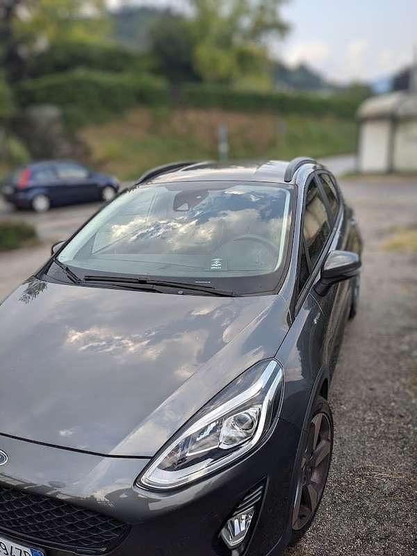 Usata Ford Fiesta Active 86 CV (63 kW) 2018 Grigio Berlina