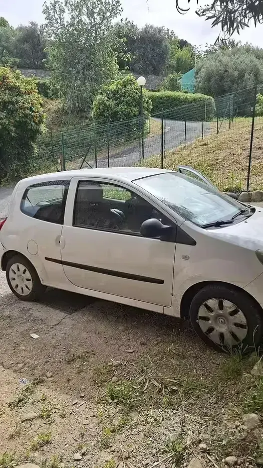 Usata Renault Twingo 58 CV (42 kW) 2009 Bianco Utilitaria