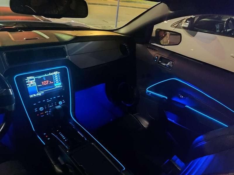 Usata Ford Mustang 220 CV (161 kW) 2010 Bianco Coupé