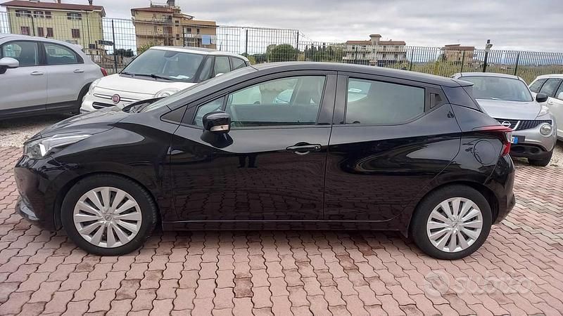 Gebraucht Nissan Micra 101 PS (74 kW) 2020 Schwarz Limousine