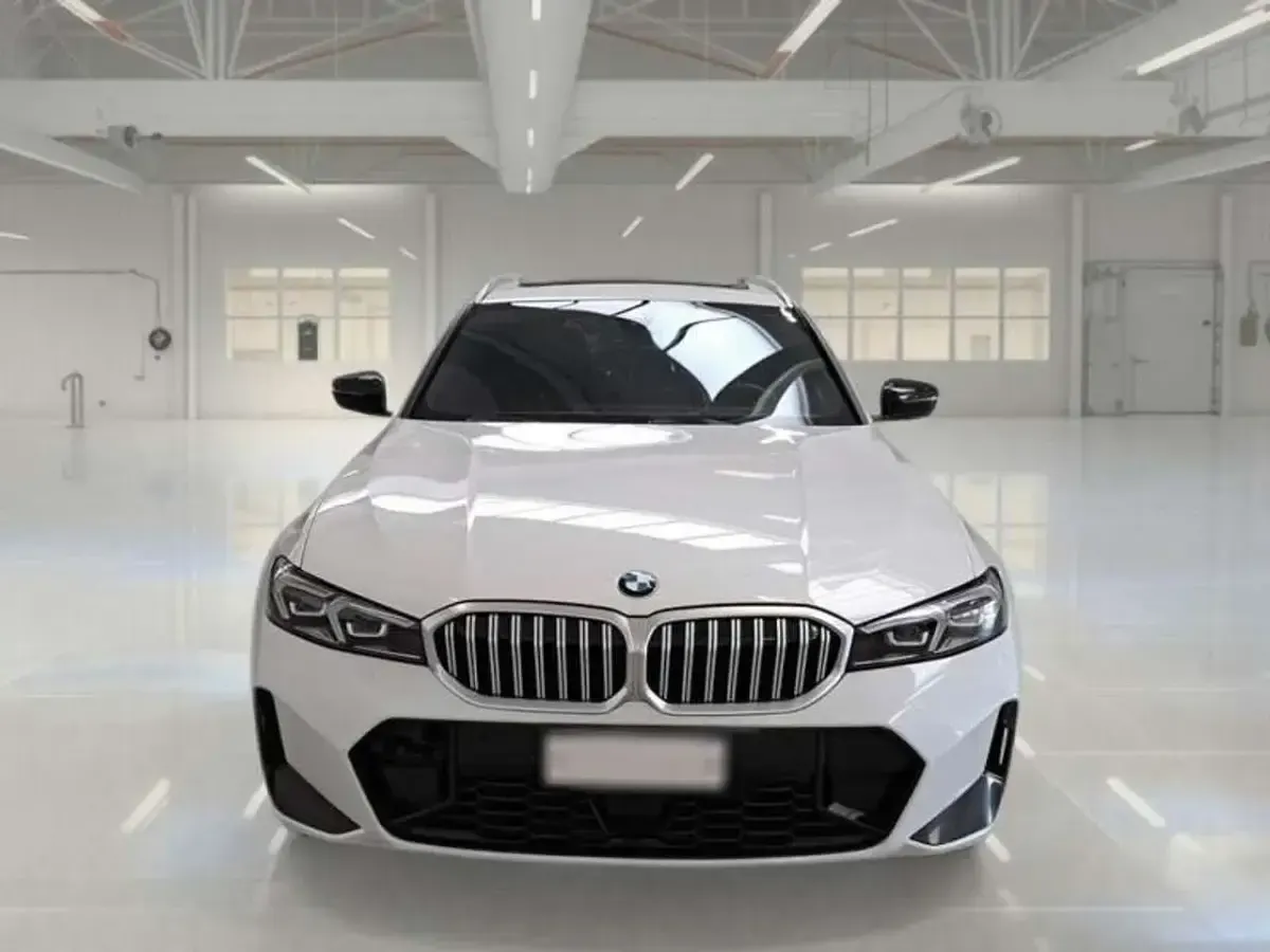 Usata BMW 320 M Sport 190 CV (139 kW) 2023 Bianco Station wagon
