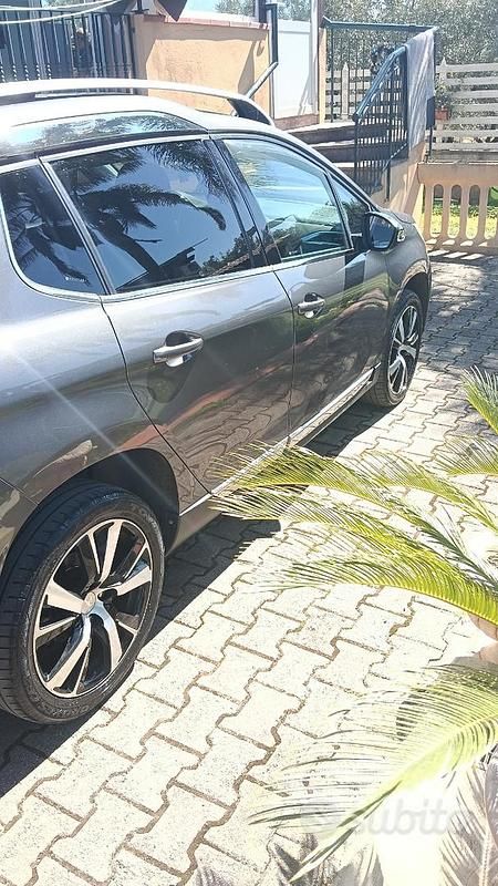 Usata Peugeot 2008 115 CV (84 kW) 2014 Grigio SUV