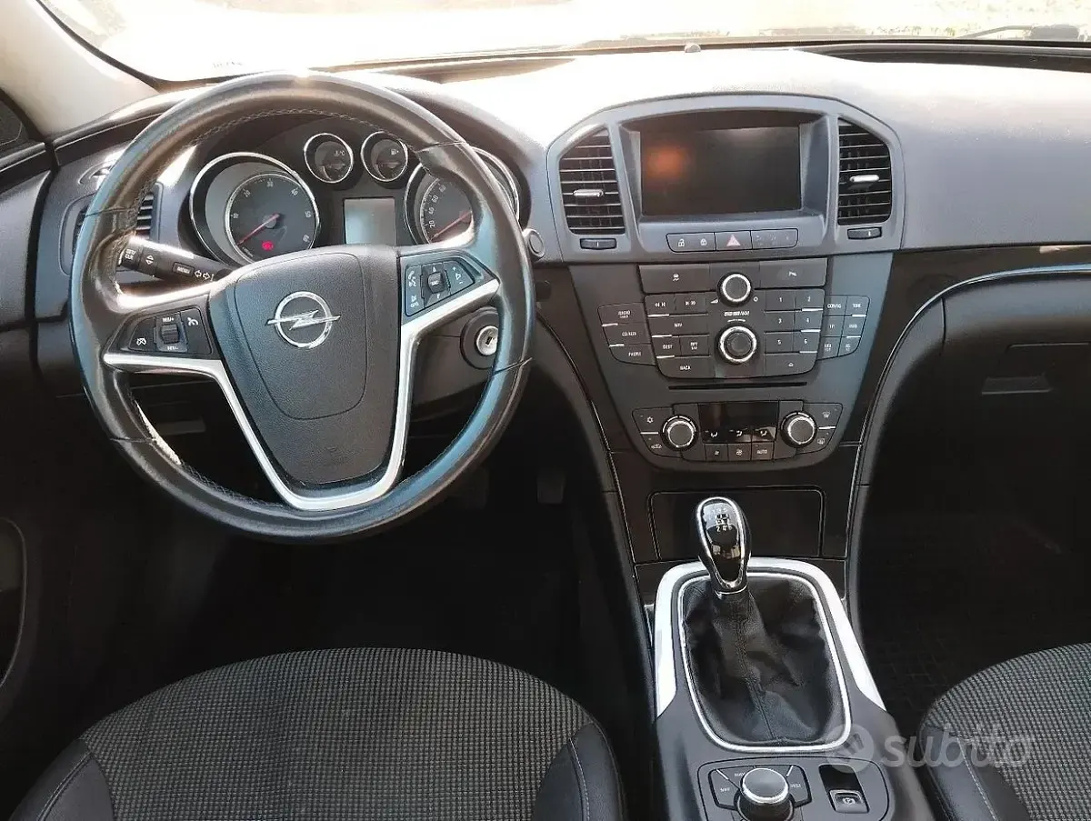 Usata Opel Insignia 160 CV (117 kW) 2013 Berlina