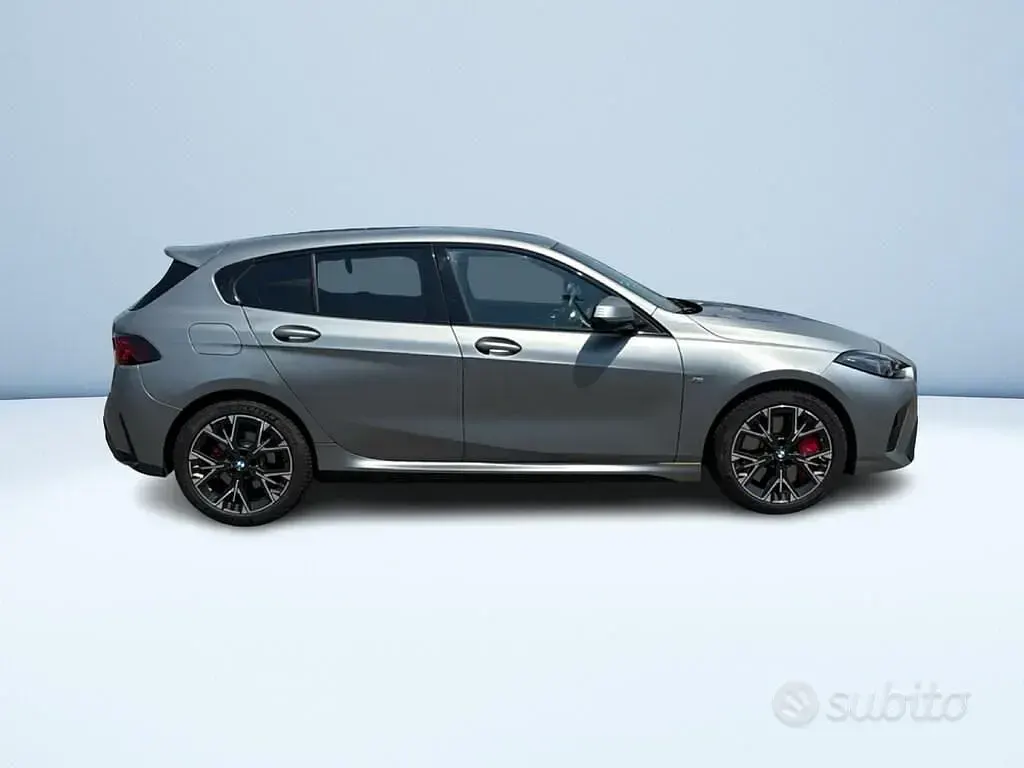Usata BMW 120 M Sport 150 CV (110 kW) 2025 Grigio Utilitaria