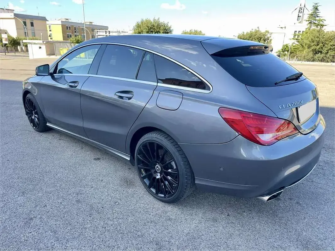 Usata Mercedes CLA200 Shooting Brake Night 136 CV (100 kW) 2016 Station wagon
