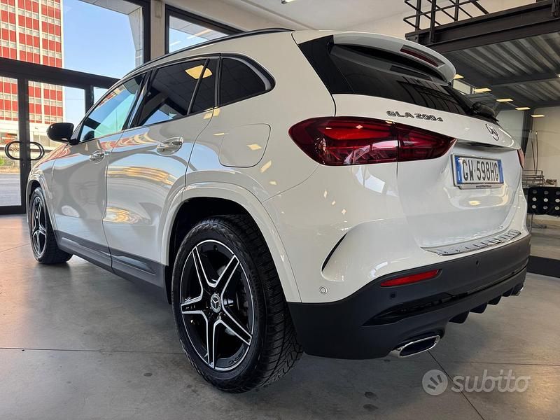 Usata Mercedes GLA200 AMG Line Premium Plus 150 CV (110 kW) 2024 Bianco SUV