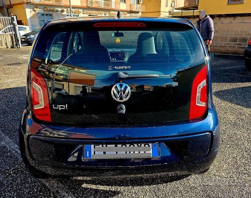Usata VW up! 59 CV (43 kW) 2014 Blu Utilitaria