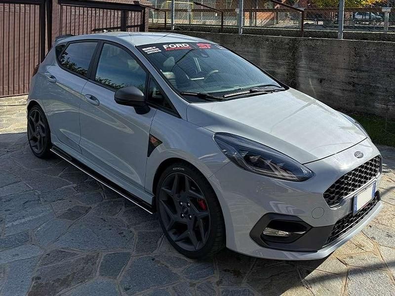 Usata Ford Fiesta ST 200 CV (147 kW) 2019 Grigio Utilitaria