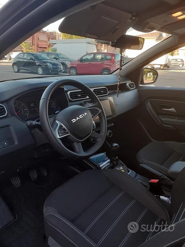 Usata Dacia Duster Journey 130 CV (95 kW) 2023 Grigio SUV