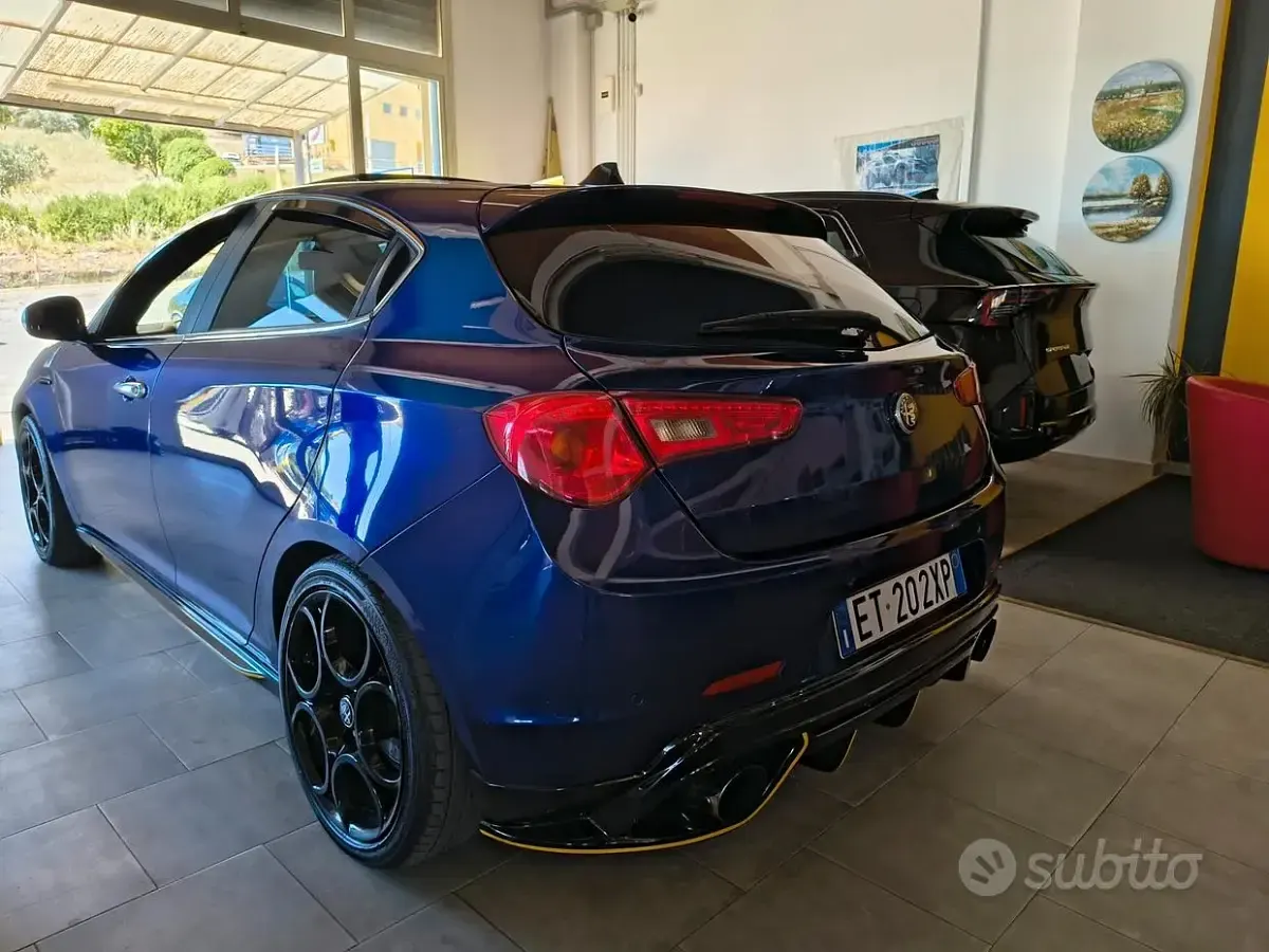 Usata Alfa Romeo Giulietta Quadrifoglio Verde 240 CV (176 kW) 2012 Blu Utilitaria