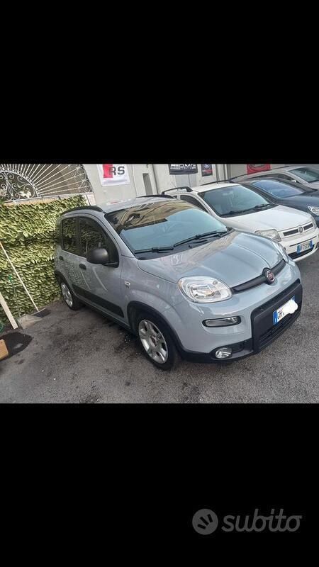 Grigio Usata 2021 Fiat Panda Due volumi | 10.250 € (Buon prezzo) - Immagine 1/4