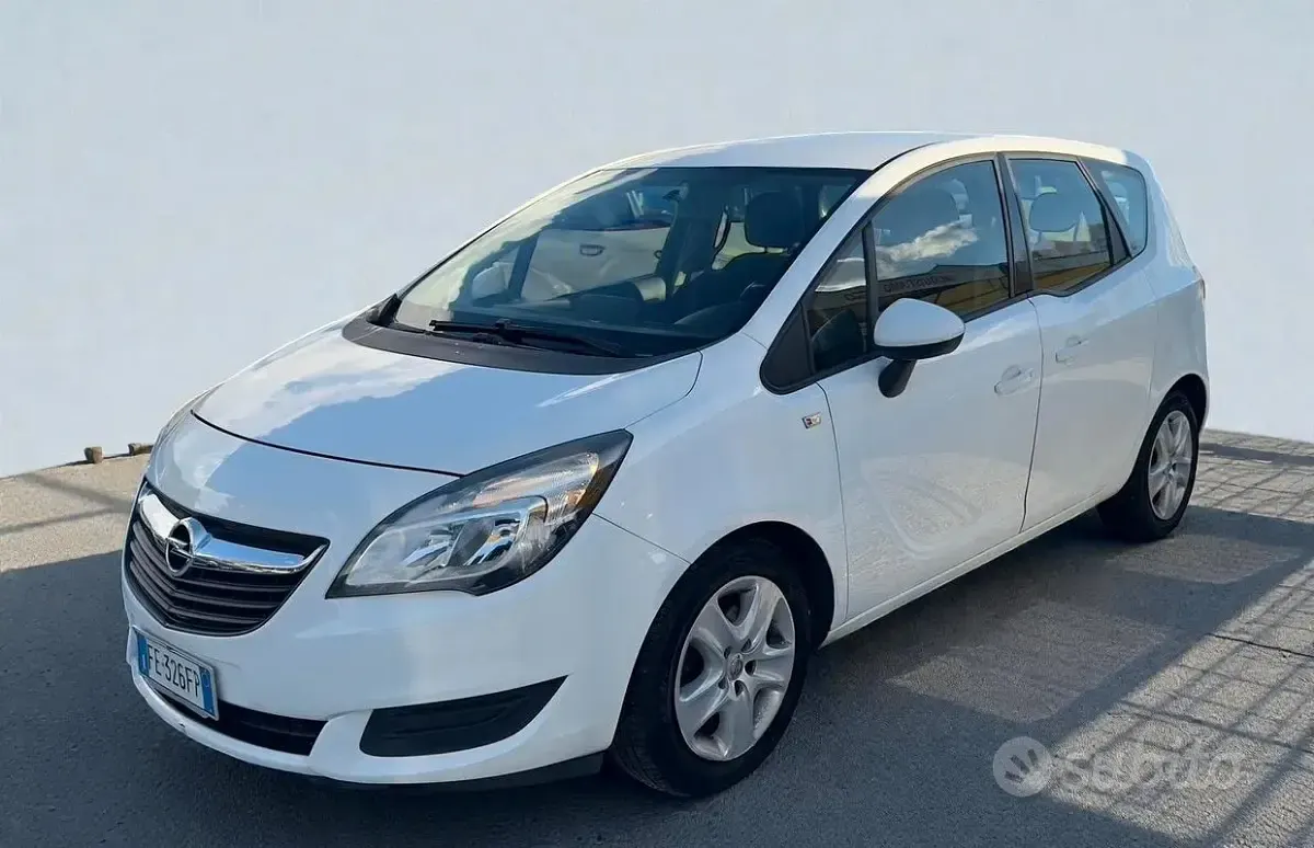 Usata Opel Meriva Cosmo 95 CV (69 kW) 2016 Bianco Monovolume