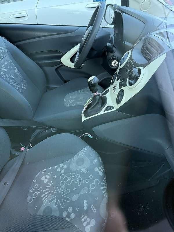 Usata Ford Ka Titanium 69 CV (50 kW) 2016 Berlina